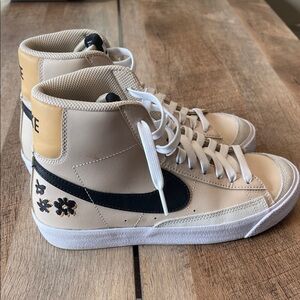 Nike Blazer Mid '77 GS 'Embroidered Floral'